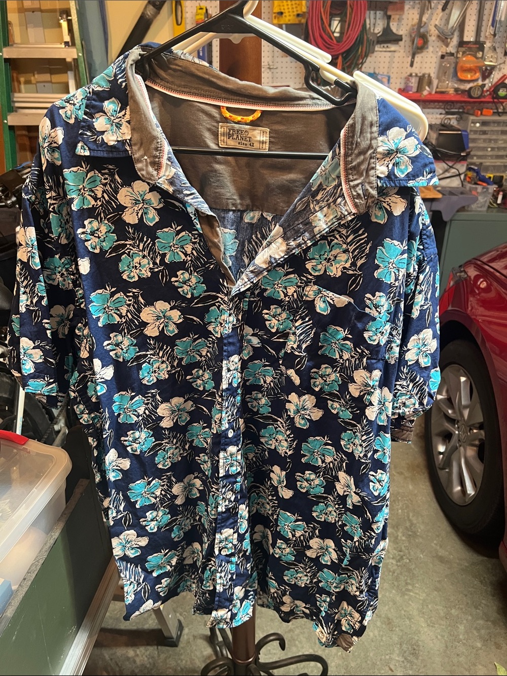 Free Planet Navy Floral Short-Sleeve Button-Down with Teal Accents